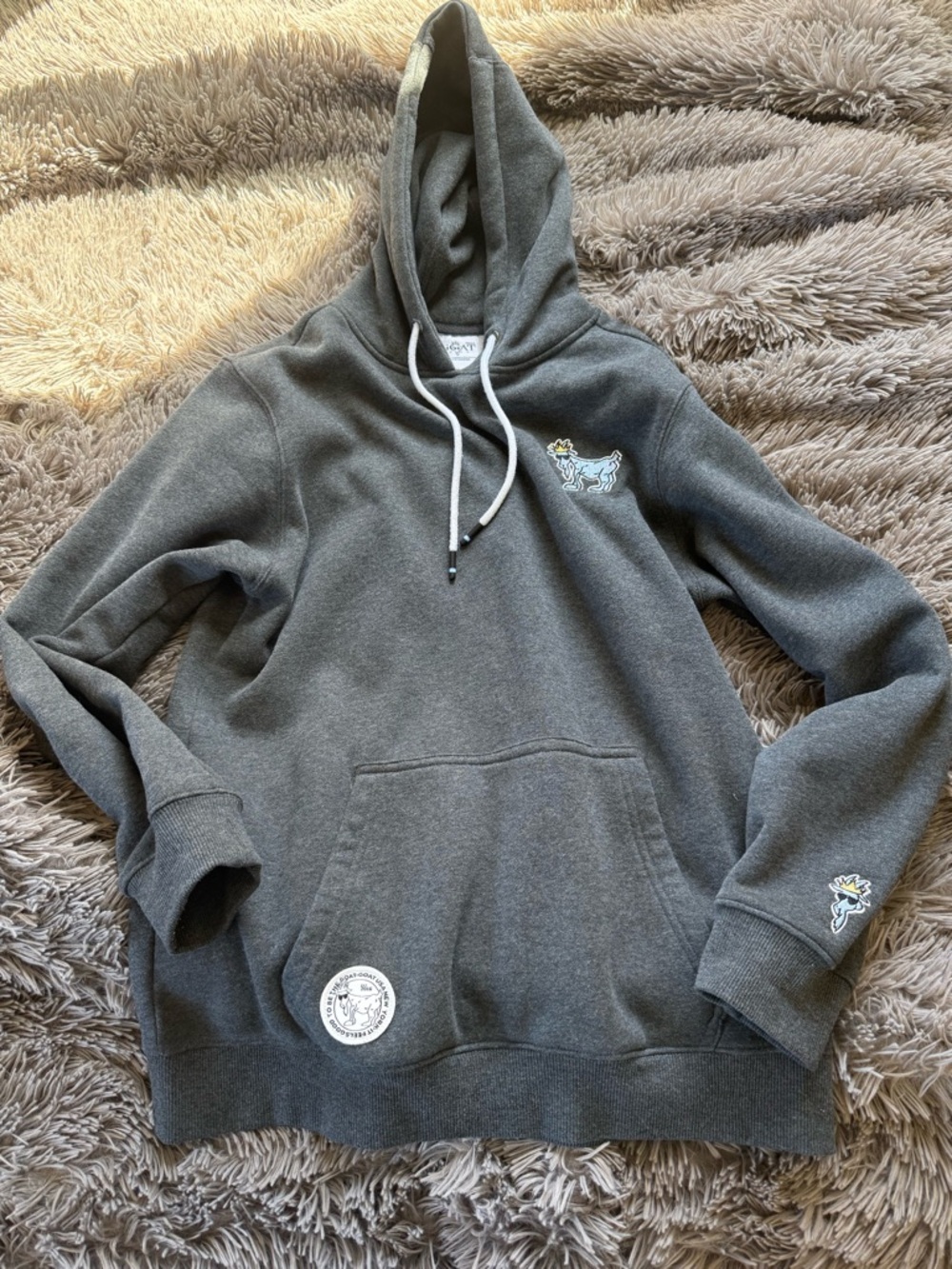 Goat hoodie gray